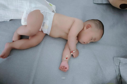 高平怀孕多久肚子会胀气